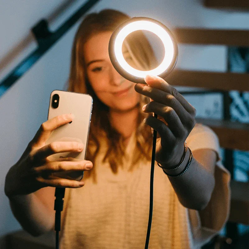 Tragbare All-In Nomad Lampe Bily | Immer mit dabei