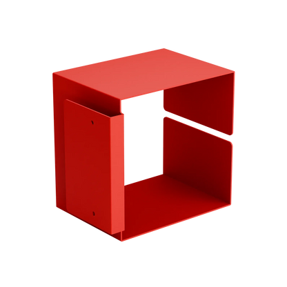 Ein moderner, minimalistischer roter Metallwürfel mit offenem Design und zwei ausgeschnittenen Seiten, ideal zur Aufbewahrung oder Dekoration.